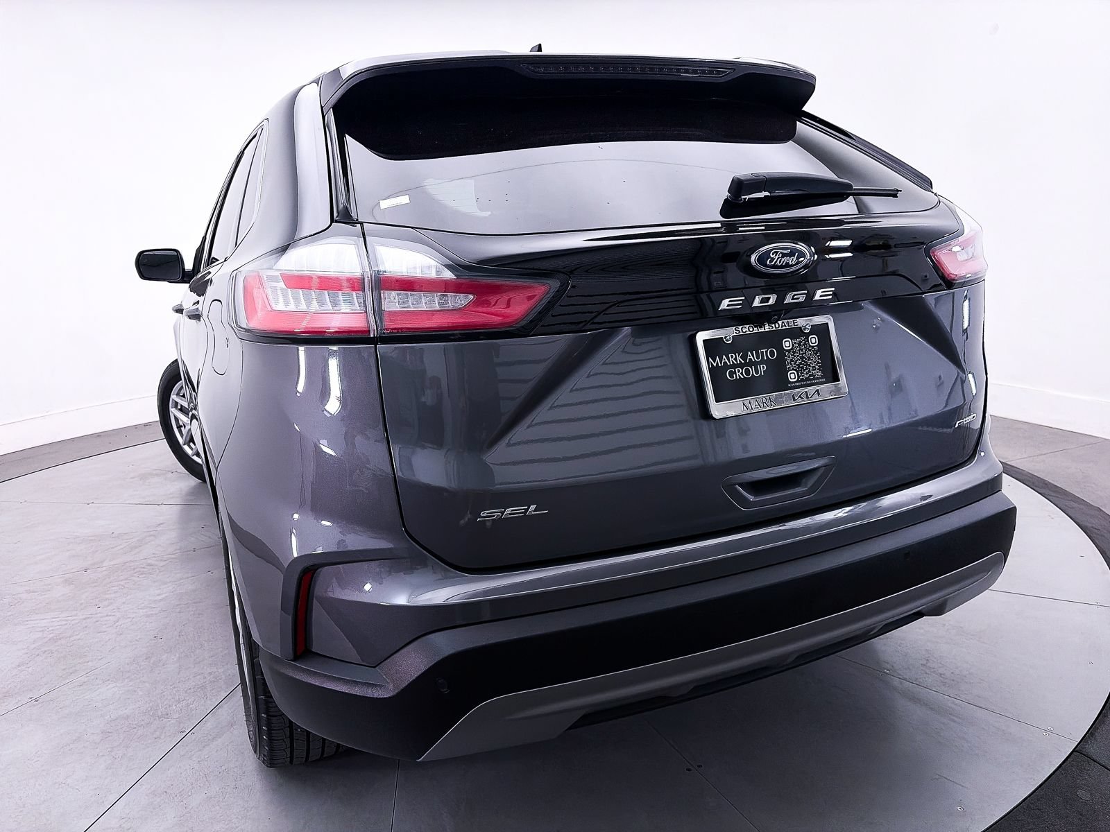 Used 2024 Ford Edge SEL w/ Convenience Package AWD/4WD image 9
