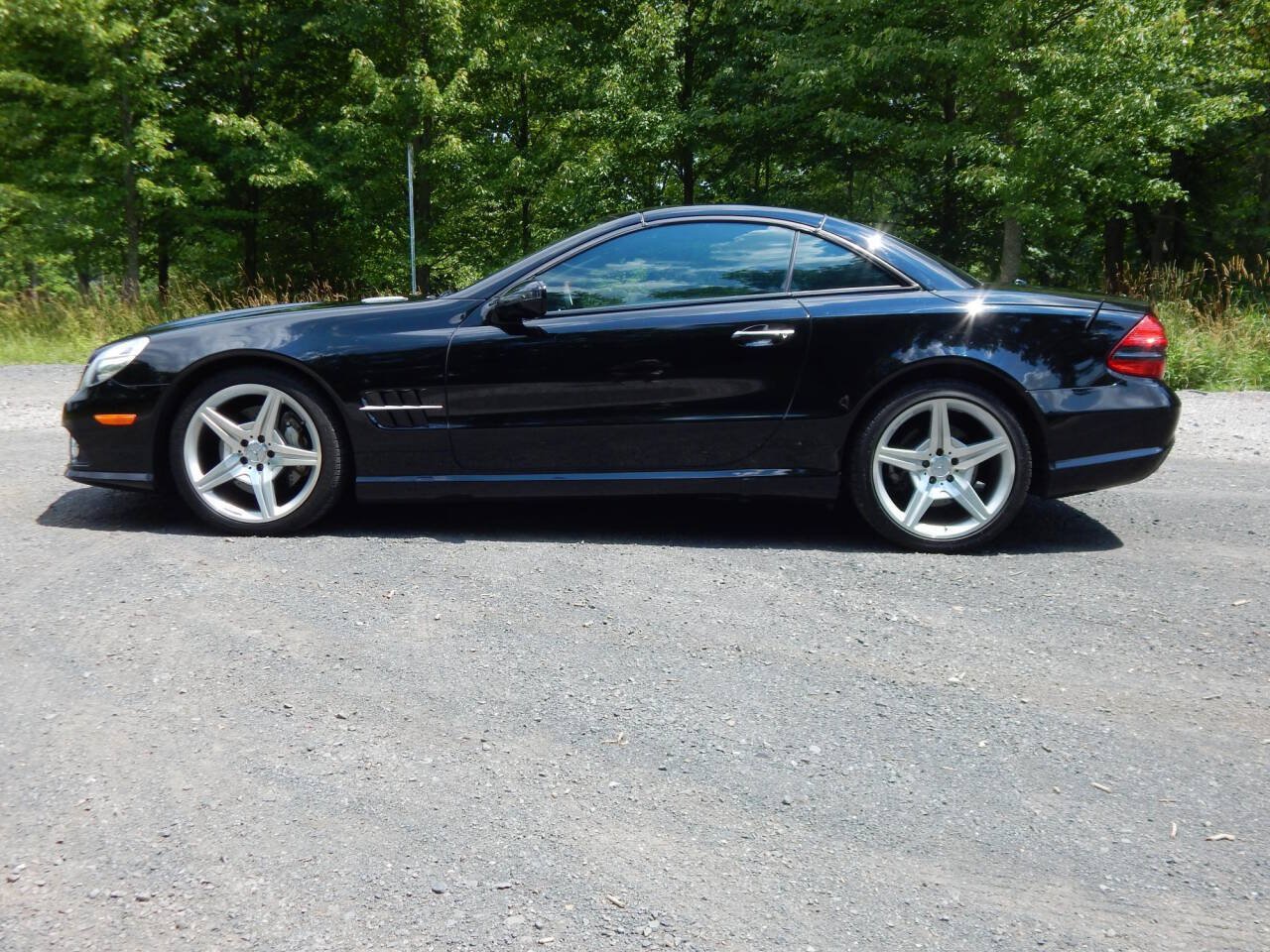 Used 2009 Mercedes-Benz SL 550 image 4