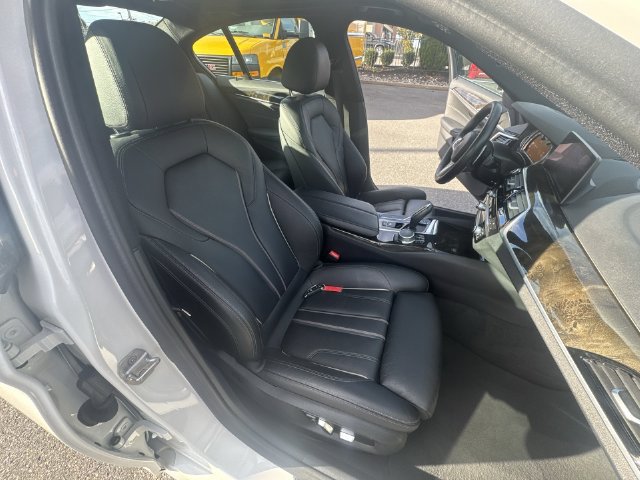 Used 2019 BMW 530i xDrive w/ Convenience Package AWD/4WD image 28