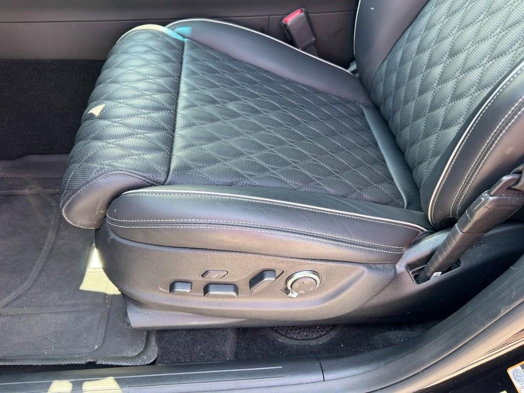 Used 2023 Genesis GV70 3.5T Sport w/ Sport Prestige Package image 16