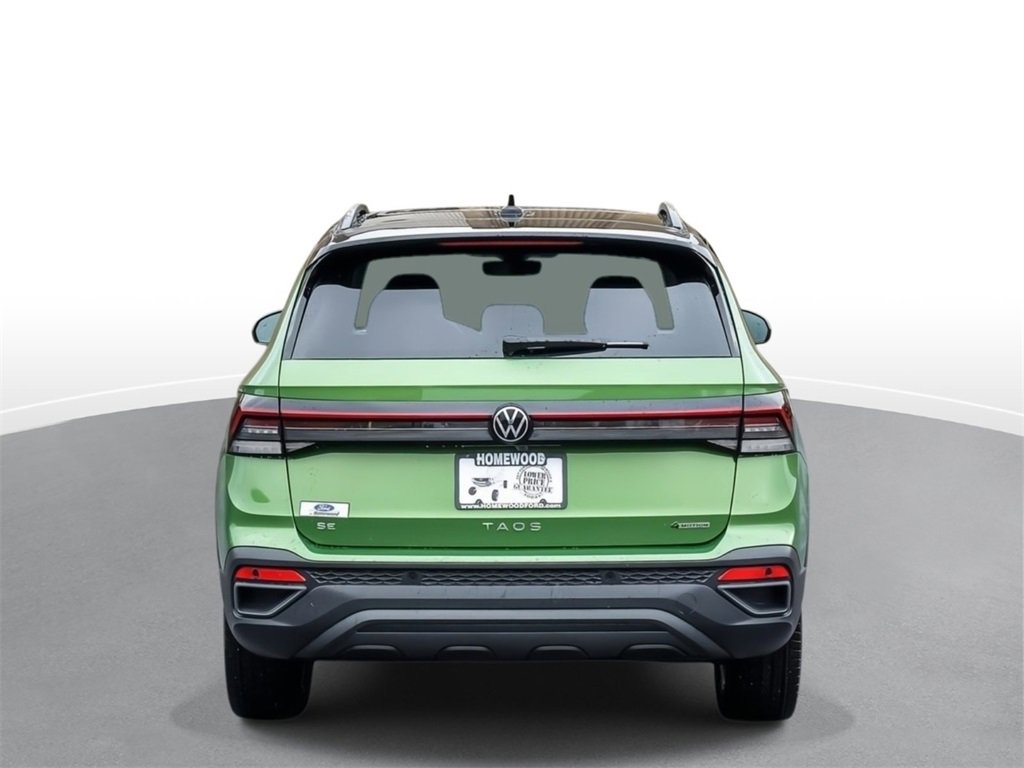 Used 2025 Volkswagen Taos SE image 7