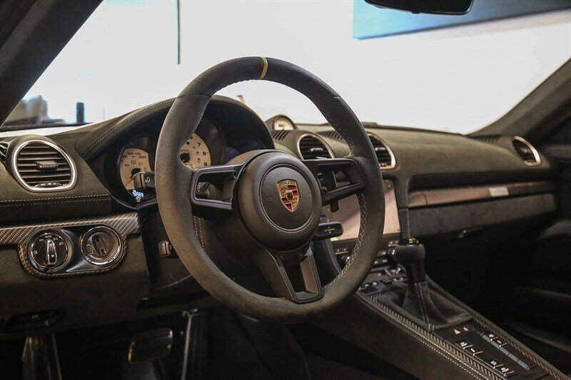 Used 2024 Porsche 718 Cayman GT4 RS RWD image 59