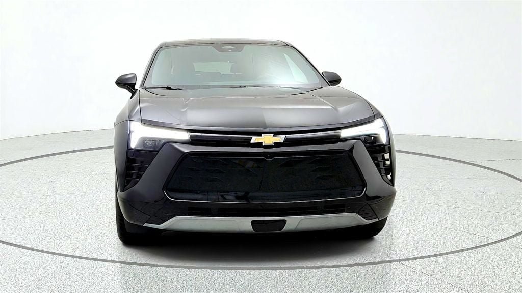 Used 2026 Chevrolet Blazer EV LT FWD image 2