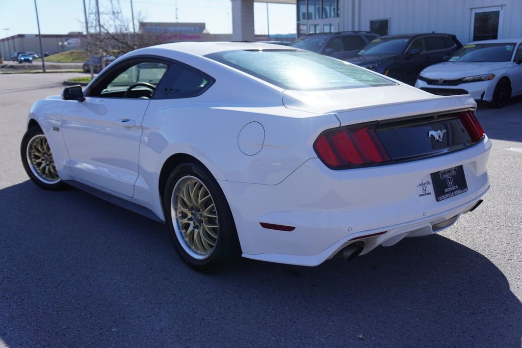 Used 2017 Ford Mustang EcoBoost image 9
