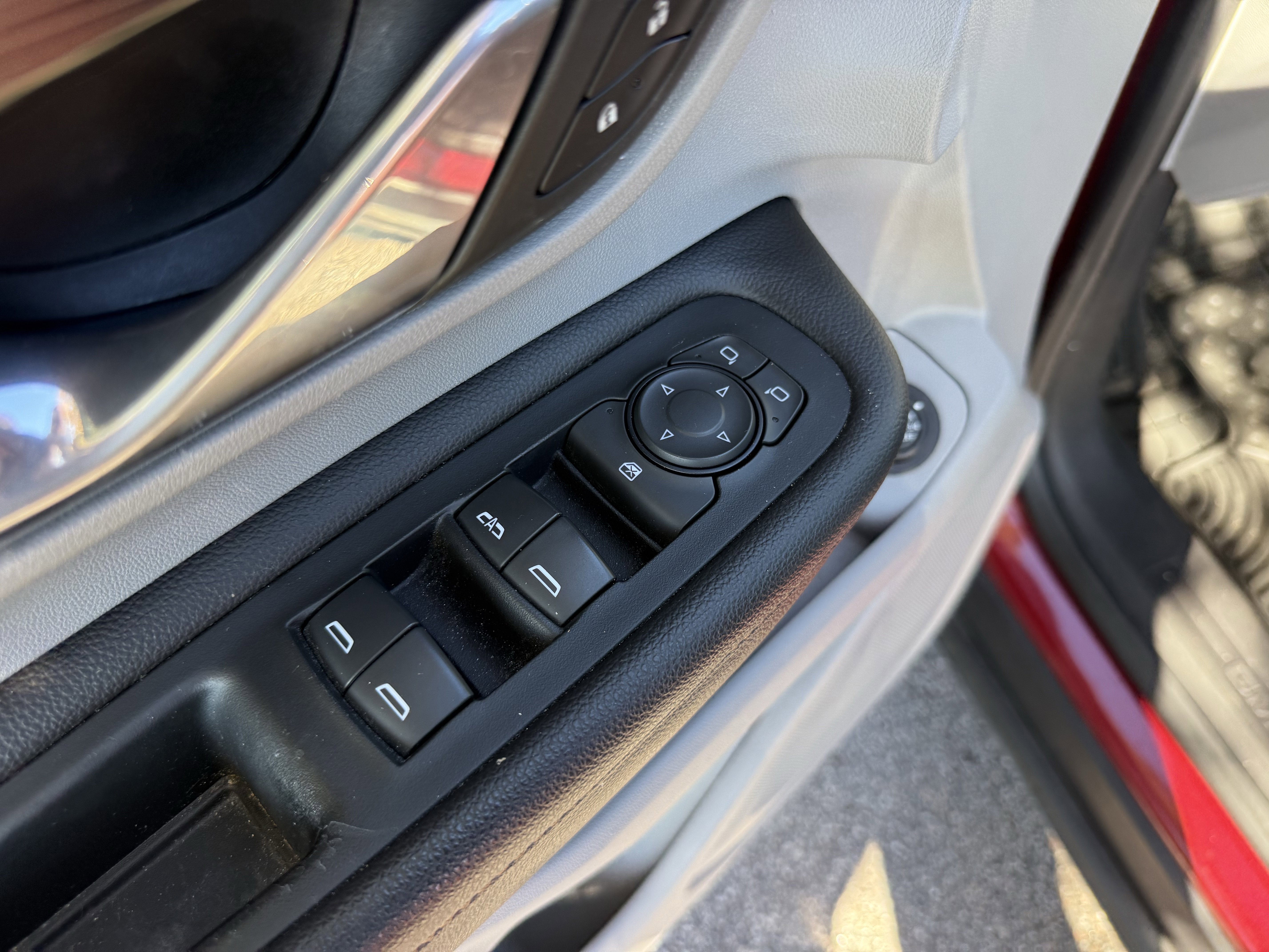 Used 2019 GMC Terrain SLT w/ Preferred Package image 24