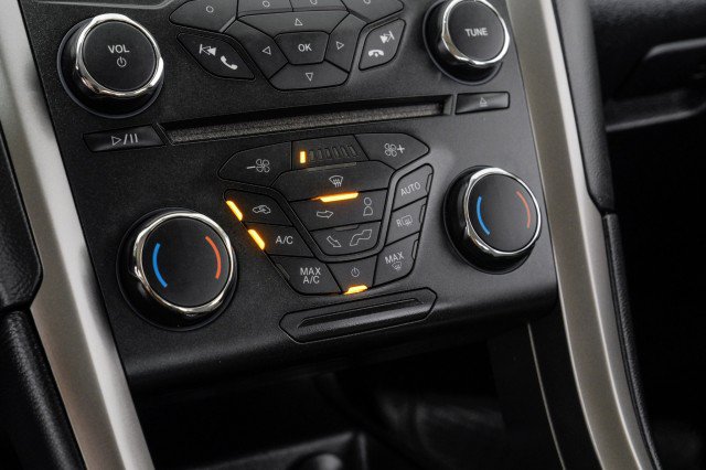 Used 2018 Ford Fusion S FWD image 27