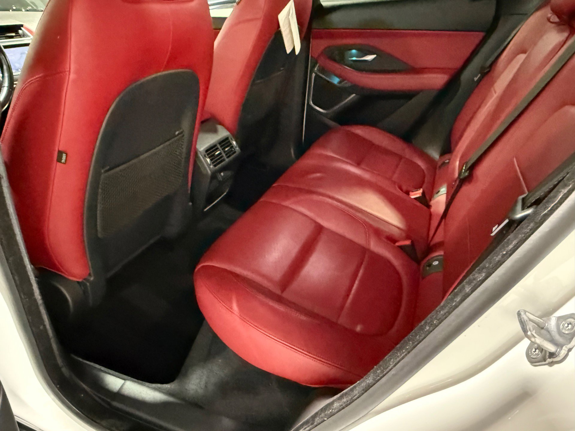 Used 2019 Jaguar E-PACE R-Dynamic SE image 58