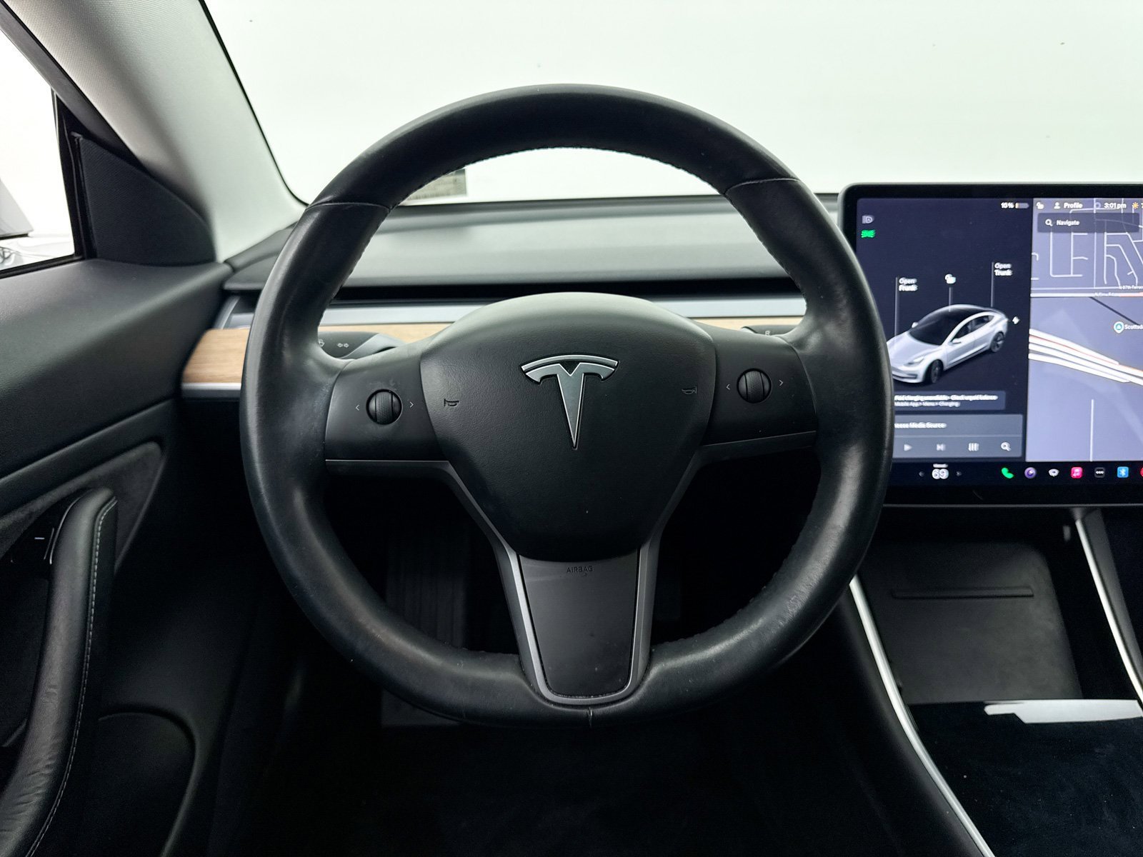 Used 2018 Tesla Model 3 Long Range image 3