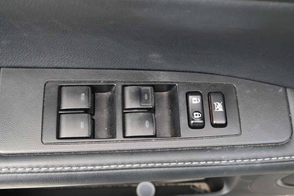 Used 2014 Lexus ES 350 w/ Ultra Luxury Package FWD image 14