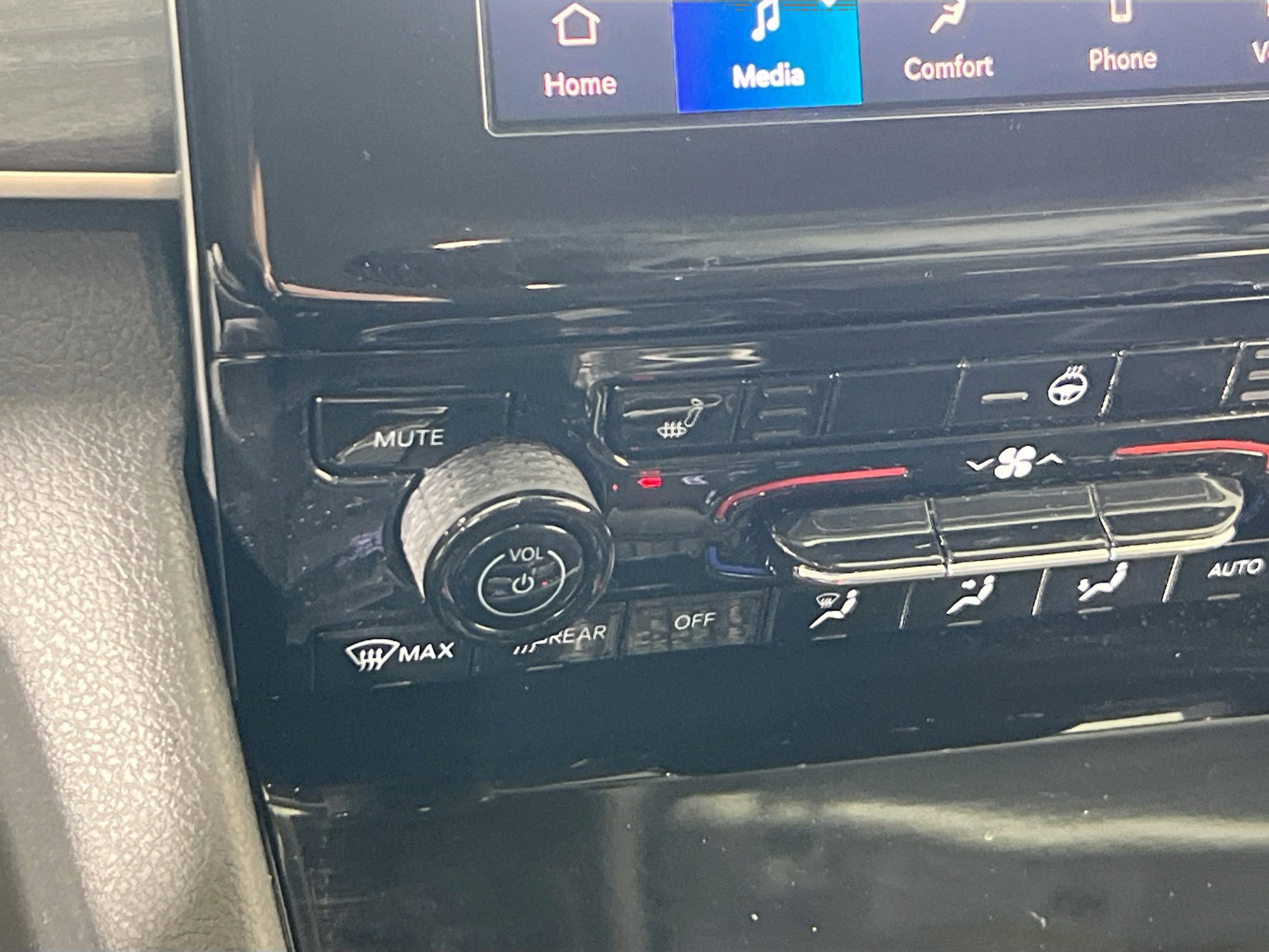 Used 2021 Jeep Grand Cherokee L Limited AWD/4WD image 19