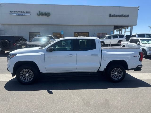 Used 2024 Chevrolet Colorado LT w/ LT Convenience Package II AWD/4WD image 2