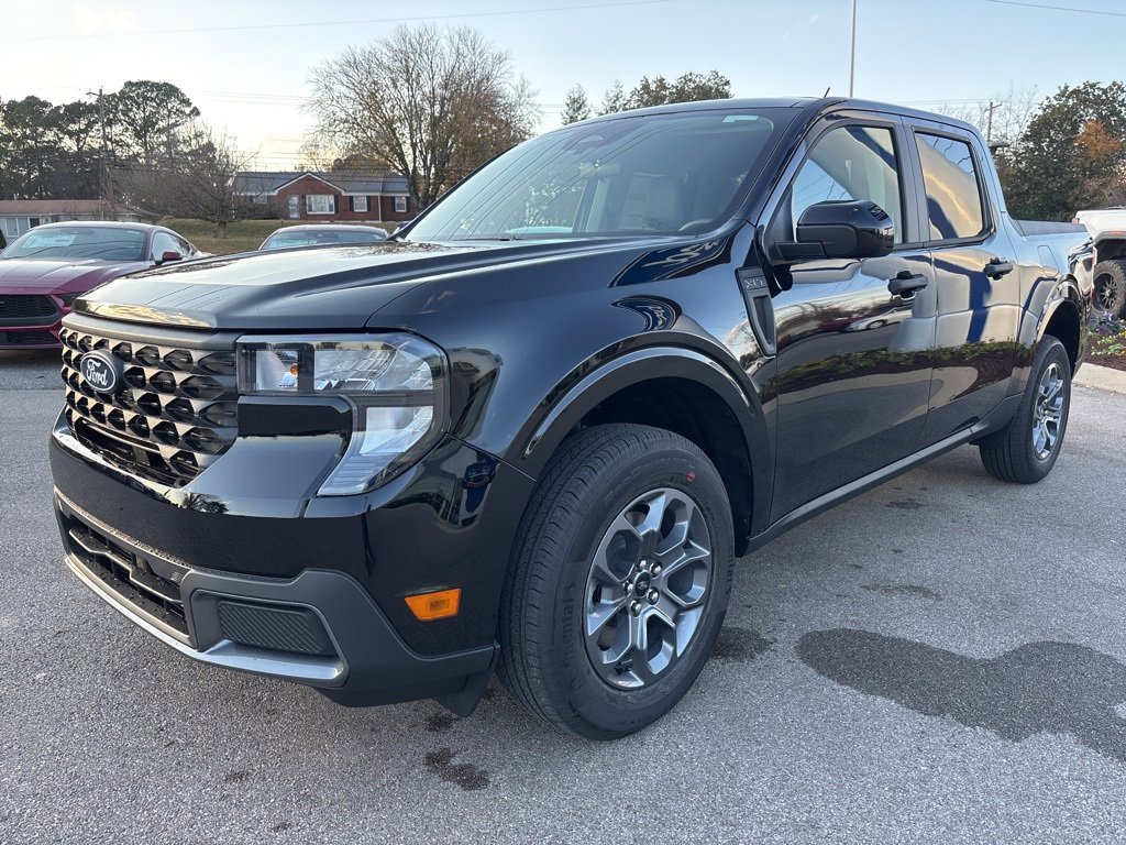 New 2025 Ford Maverick XLT w/ Equipment Group 301A image 4