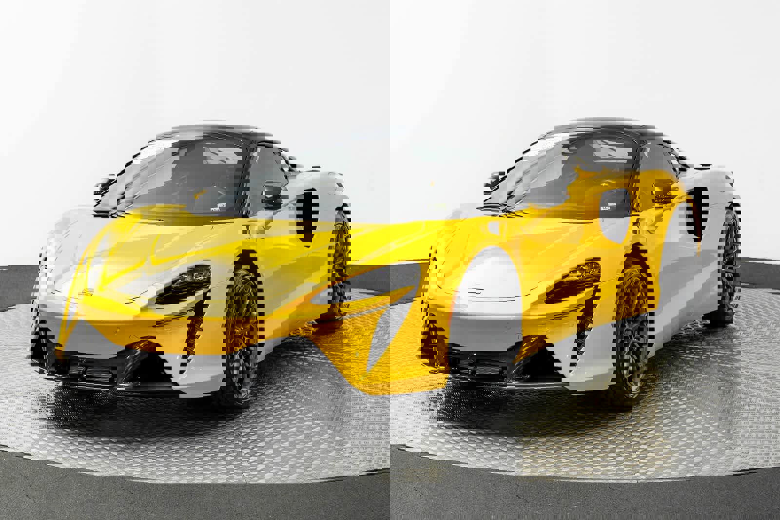 New 2025 McLaren Artura Spider image 1