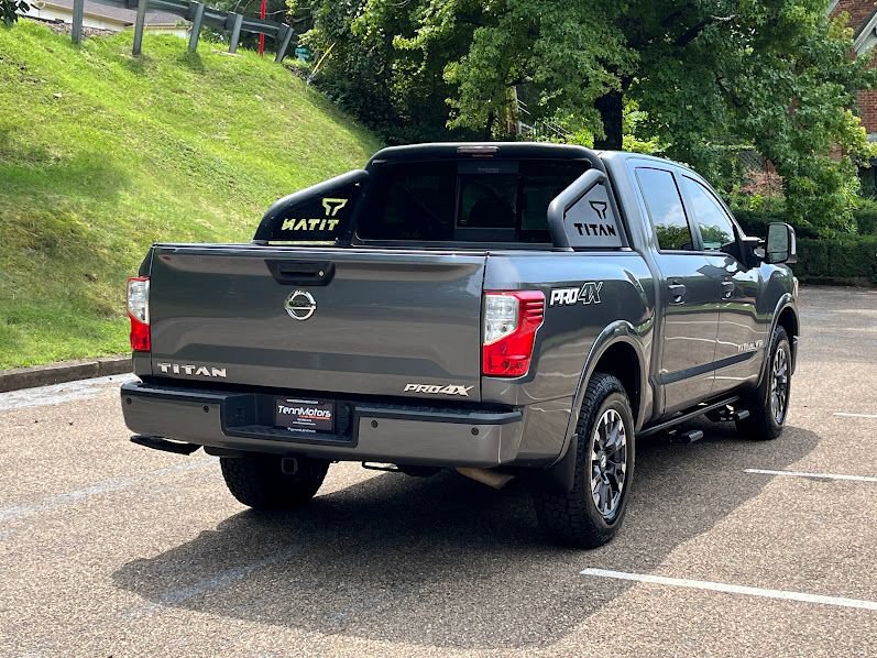 Used 2018 Nissan Titan PRO-4X w/ Pro-4x Convenience Package AWD/4WD image 22