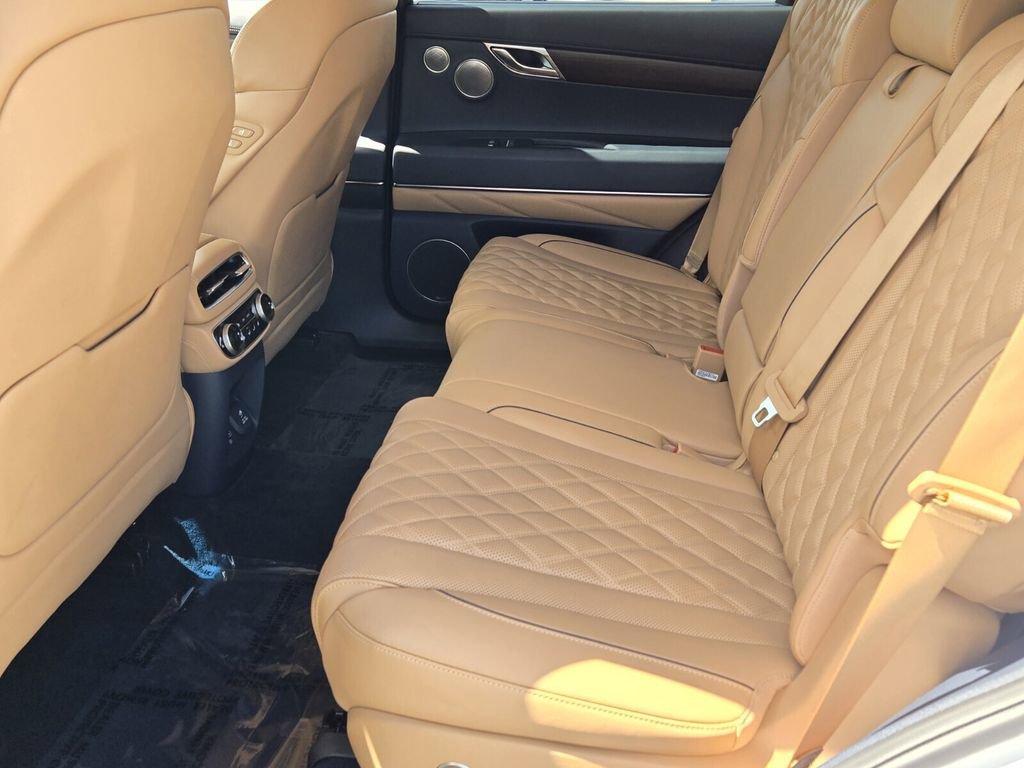 Used 2024 Genesis GV80 3.5T AWD/4WD image 11