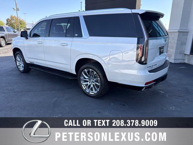 Used 2021 Cadillac Escalade ESV Premium Luxury w/ Driver Assist Tech Package AWD/4WD image 4