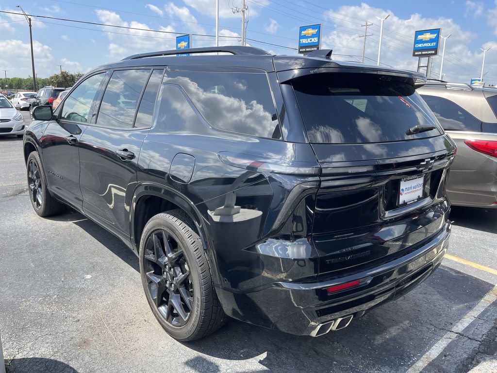 Used 2024 Chevrolet Traverse RS FWD image 10