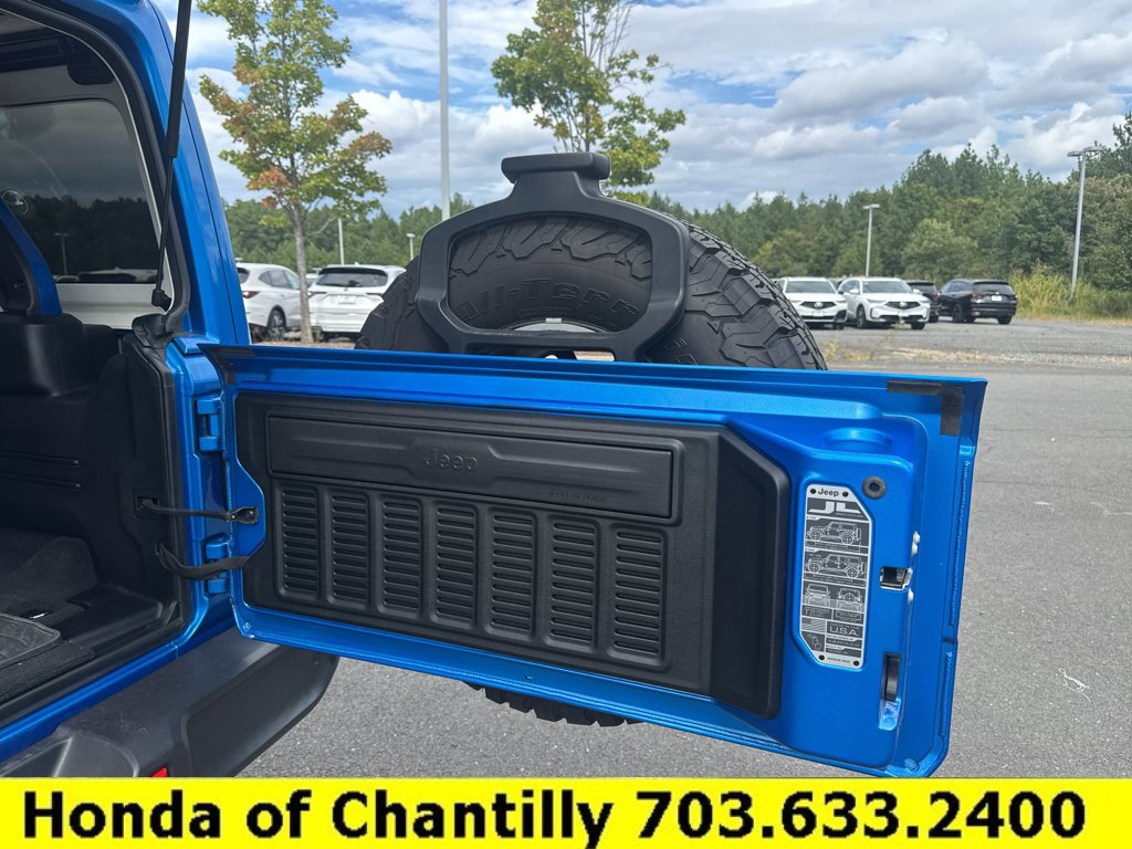 Used 2024 Jeep Wrangler Unlimited Rubicon w/ Safety Group AWD/4WD image 33