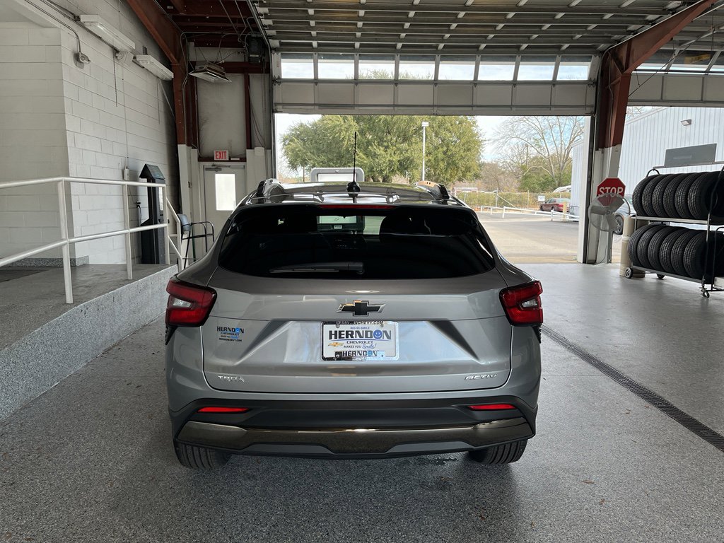 New 2026 Chevrolet Trax ACTIV FWD image 7