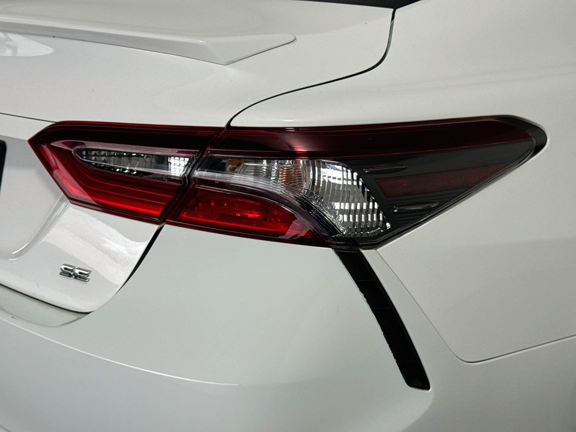 Used 2021 Toyota Camry SE FWD image 33