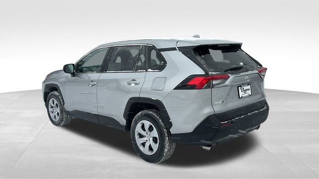 Used 2024 Toyota RAV4 LE image 5
