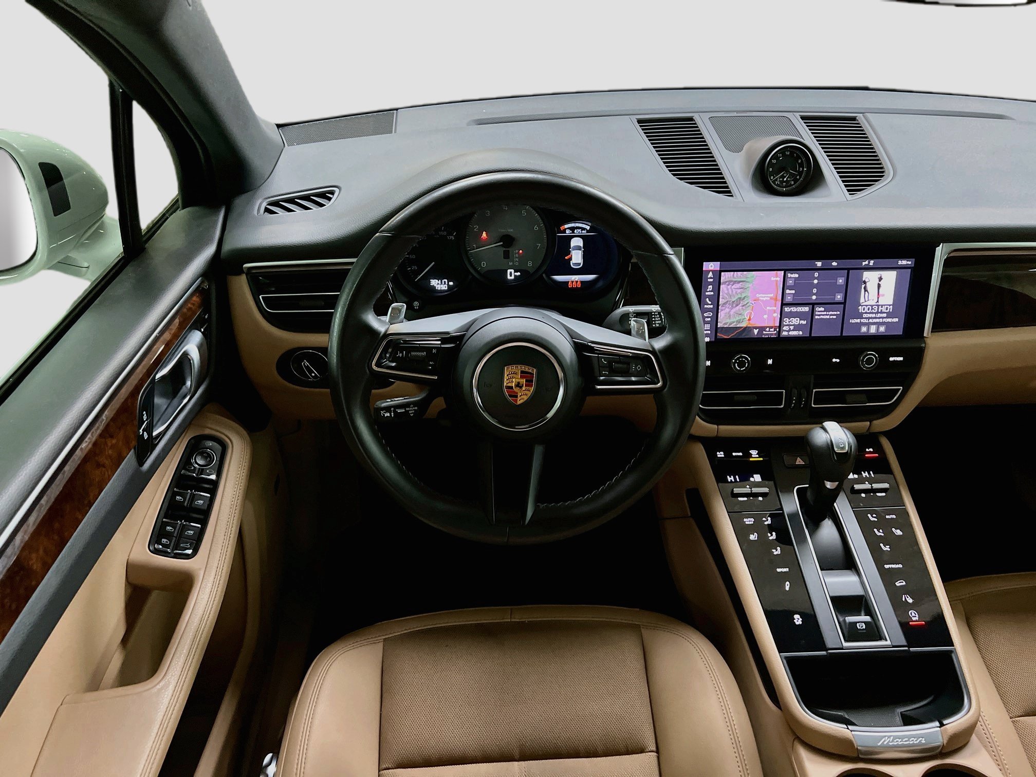 Certified 2023 Porsche Macan S AWD/4WD image 25