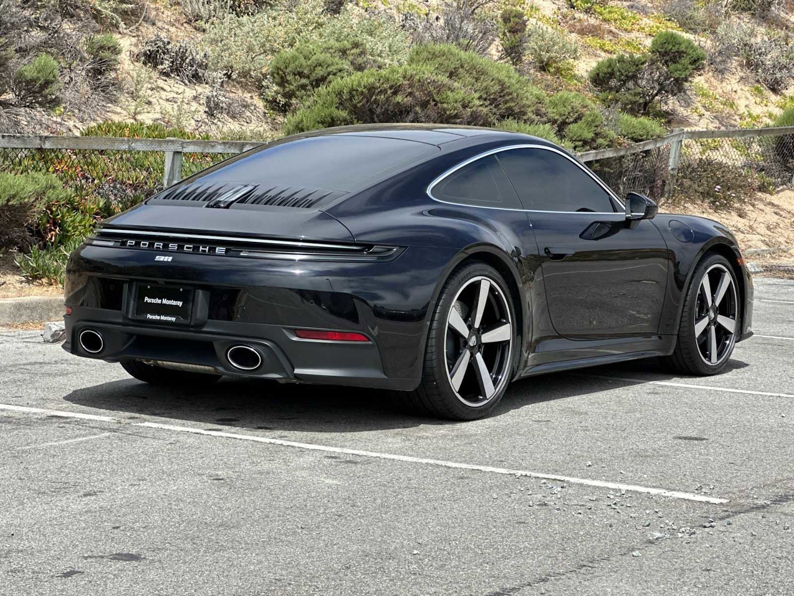 Certified 2025 Porsche 911 Carrera RWD image 6