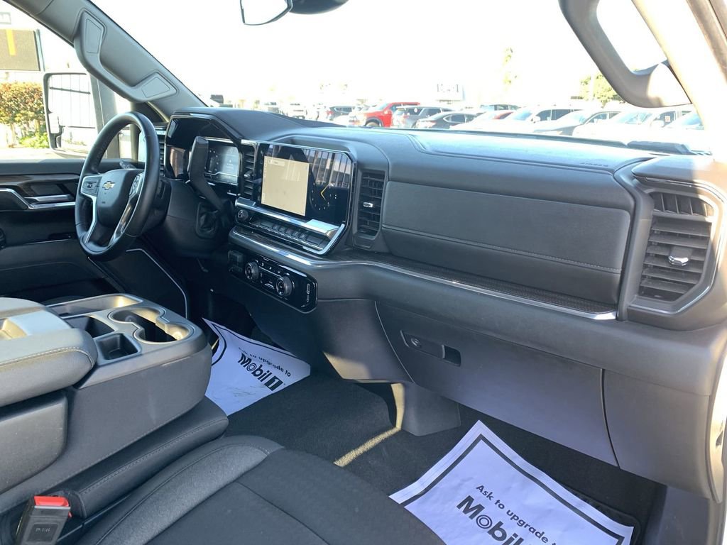 Certified 2024 Chevrolet Silverado 2500 LT image 27