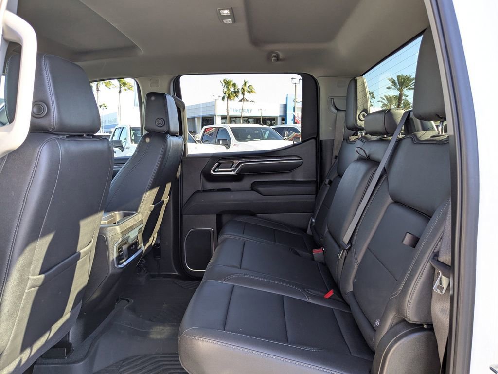 Used 2025 Chevrolet Silverado 1500 LTZ image 14