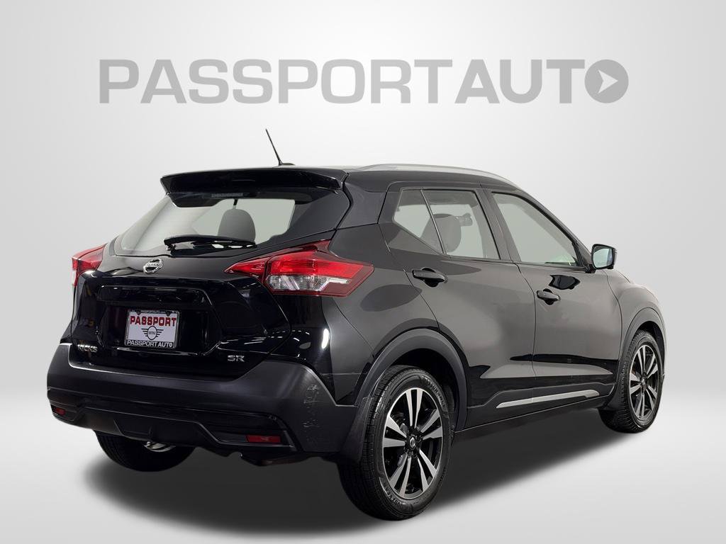 Used 2018 Nissan Kicks SR FWD image 7