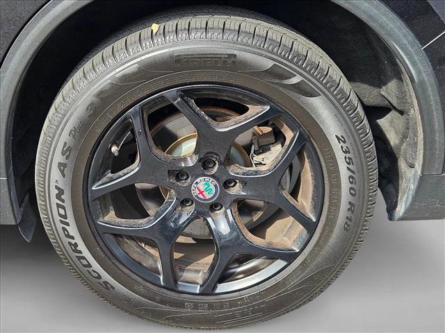 Used 2019 Alfa Romeo Stelvio AWD image 7