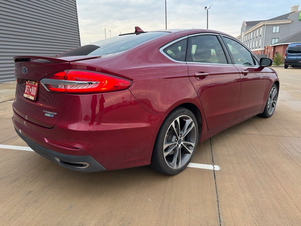Used 2019 Ford Fusion Titanium AWD/4WD image 3