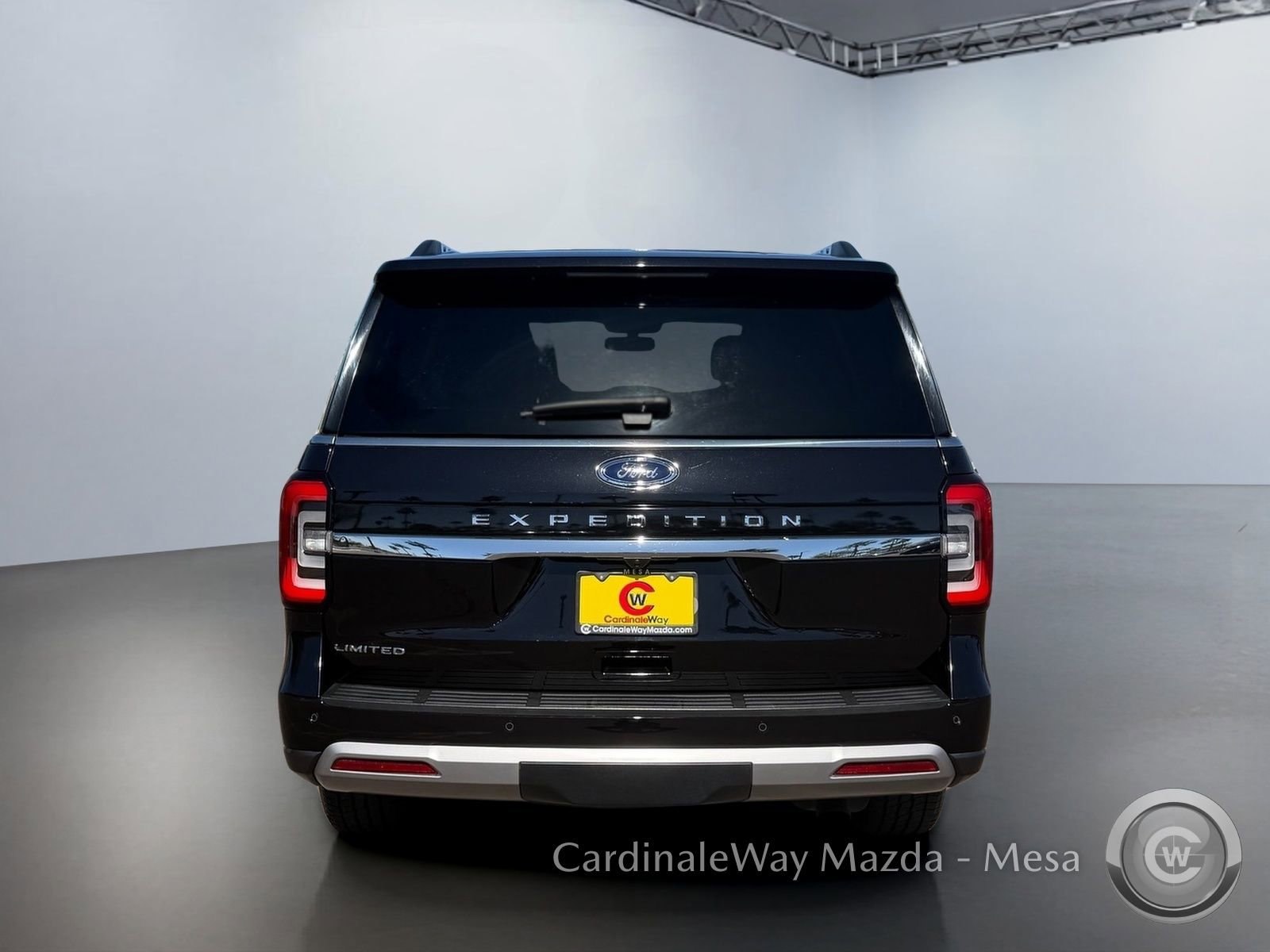 Used 2024 Ford Expedition Limited AWD/4WD image 6