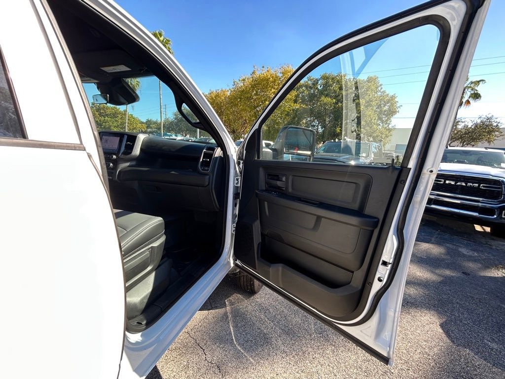 New 2026 RAM 5500 Tradesman image 32