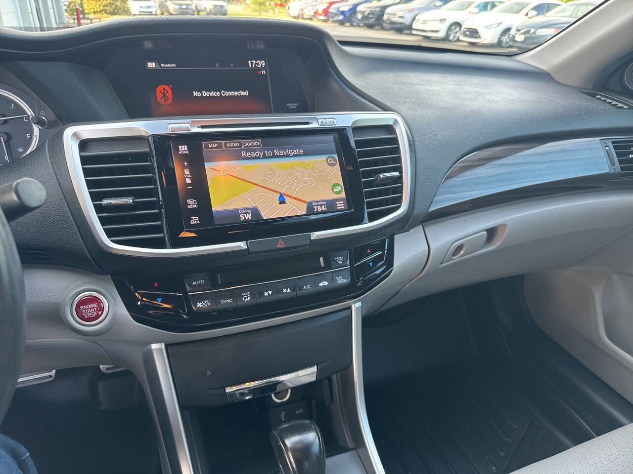 Used 2017 Honda Accord EX-L image 41