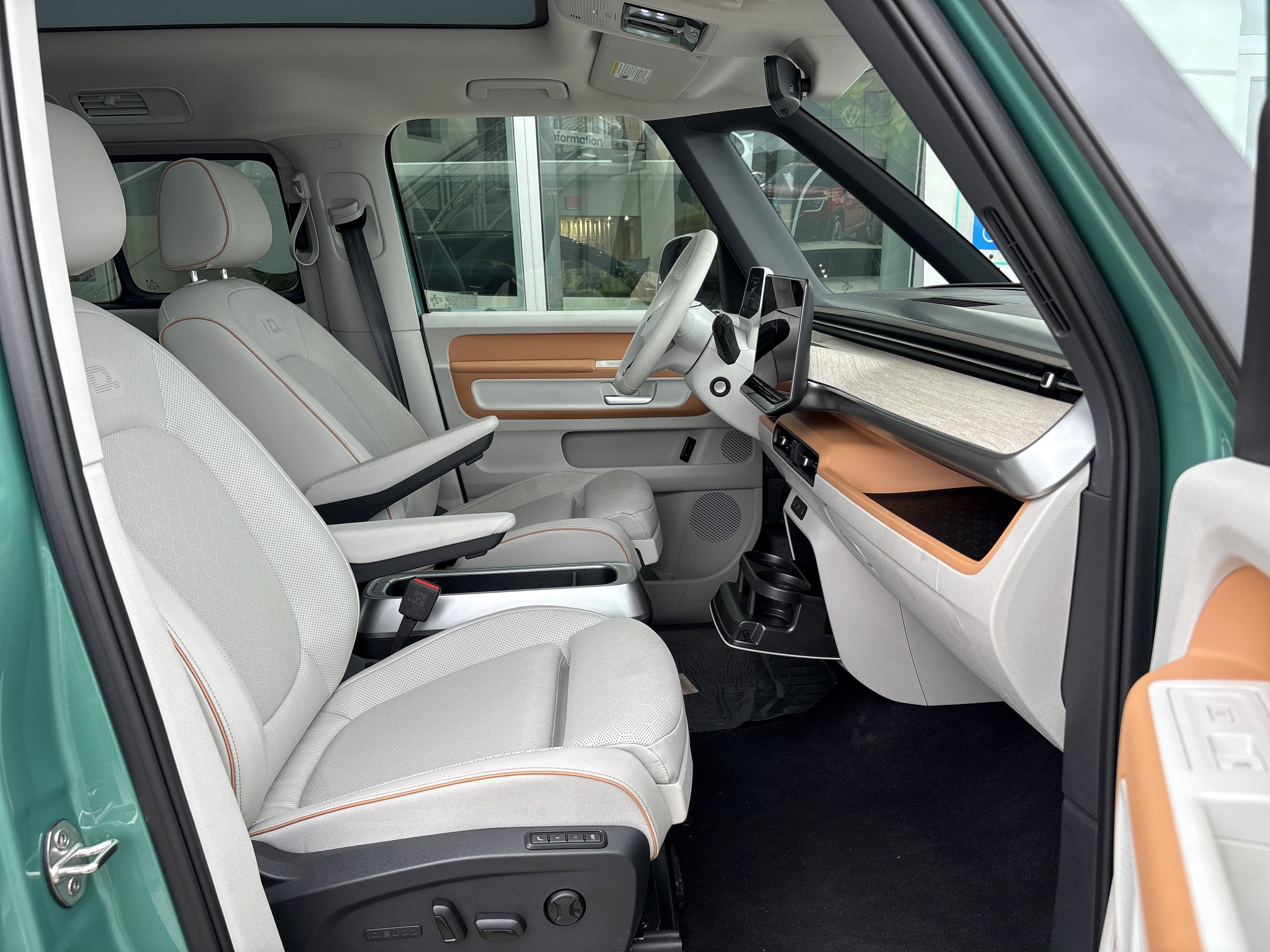 New 2025 Volkswagen ID. Buzz 1st Edition image 23