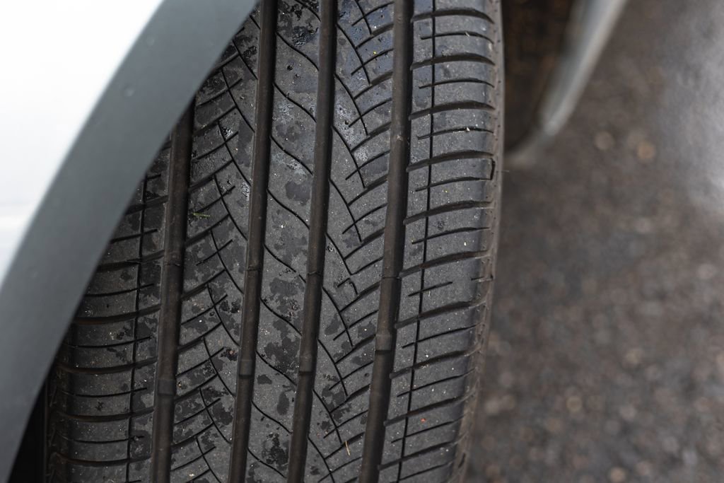 Used 2023 Chevrolet Camaro LT image 4