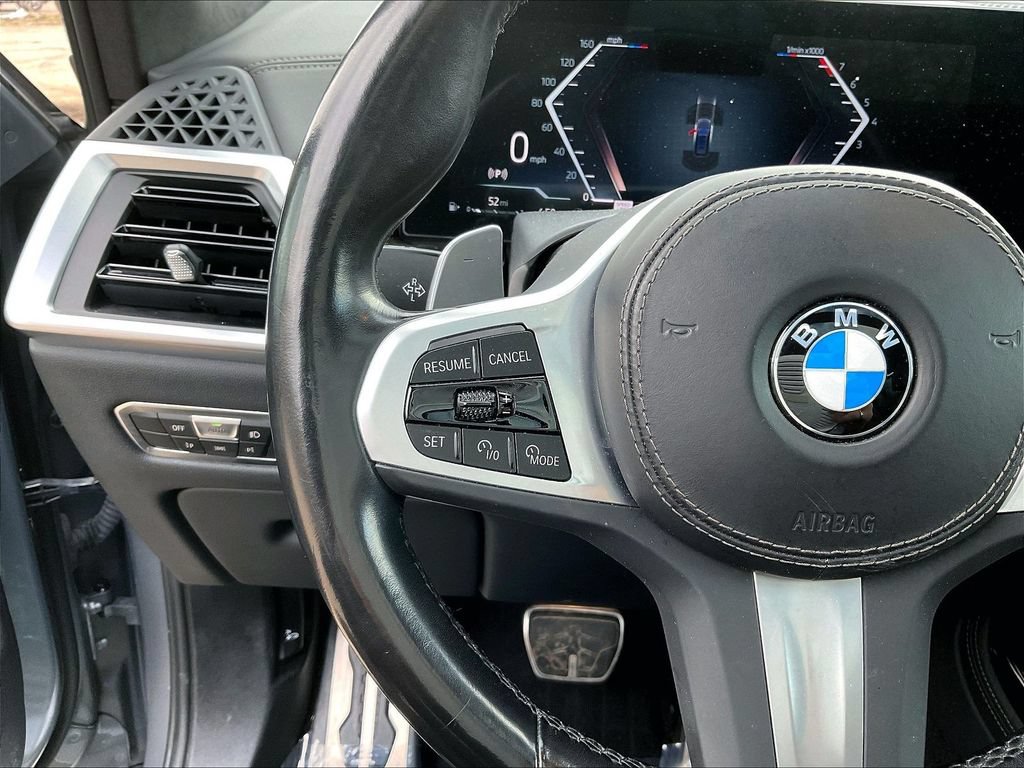 Used 2023 BMW X7 xDrive40i AWD/4WD image 11