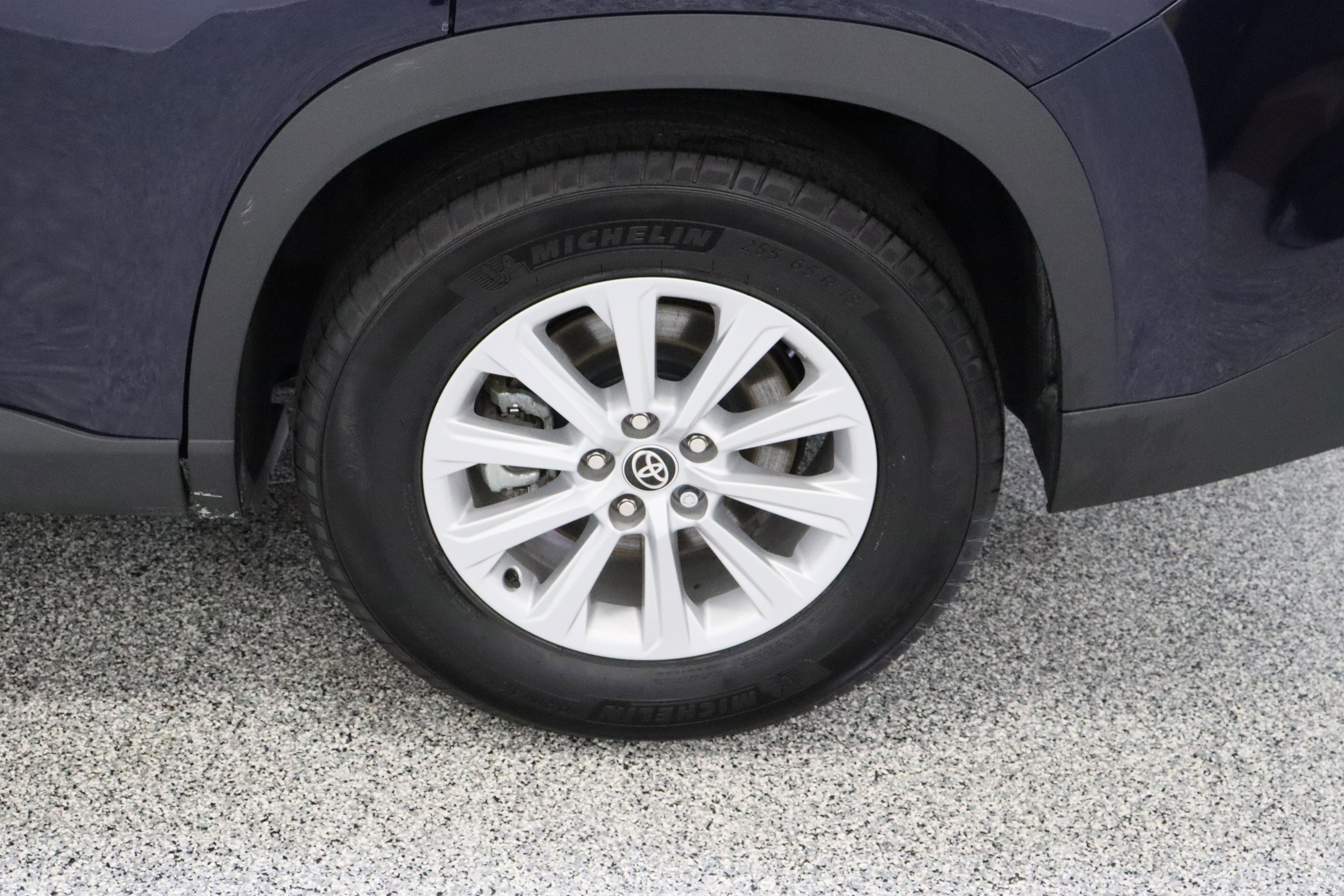 Certified 2025 Toyota Grand Highlander FWD image 10