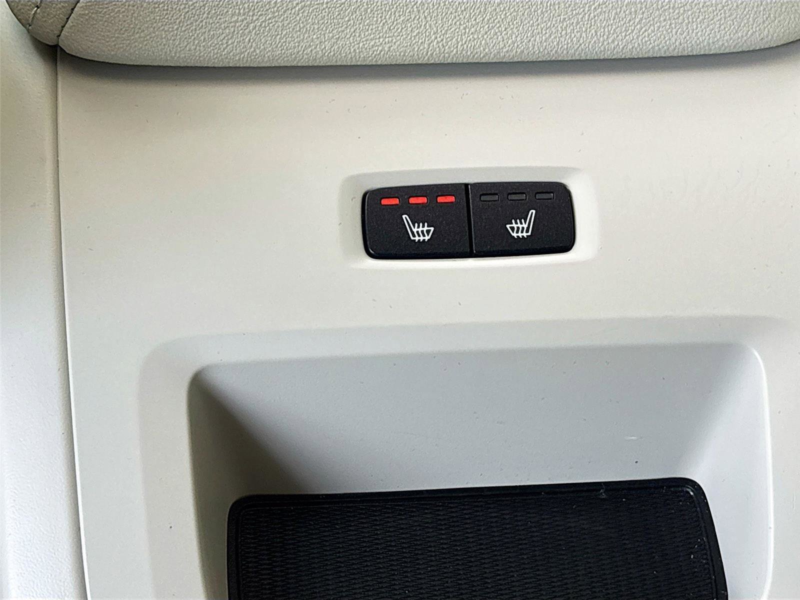 Used 2025 Volvo V60 B5 Cross Country Plus AWD/4WD image 27