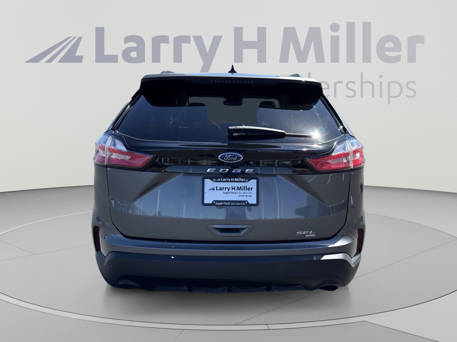 Certified 2022 Ford Edge SEL w/ Sport Appearance Package AWD/4WD image 4
