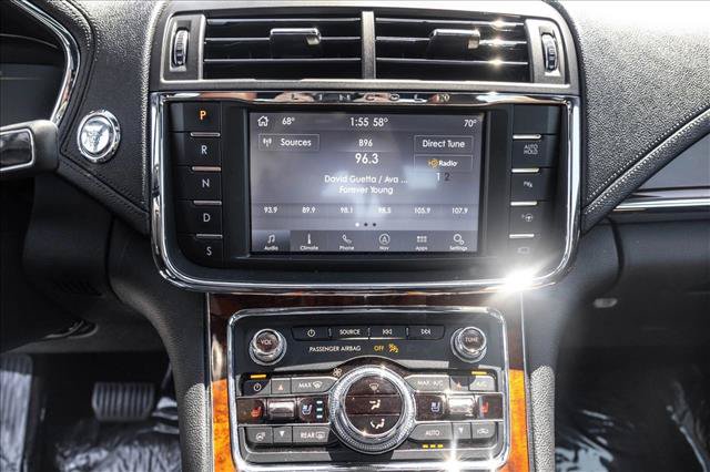 Used 2020 Lincoln Continental Reserve AWD/4WD image 17