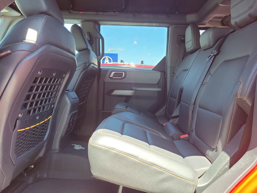 Used 2022 Ford Bronco Badlands image 9