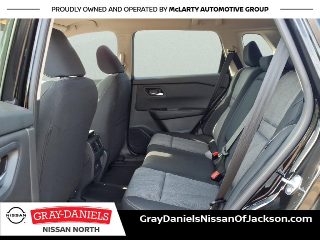 Certified 2026 Nissan Rogue SV AWD/4WD image 29