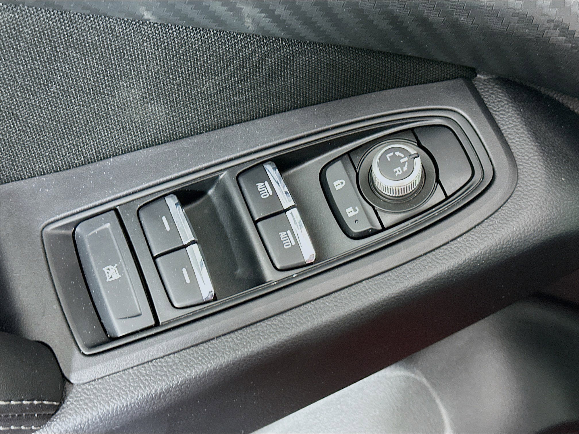 Used 2025 Subaru Ascent Premium image 15