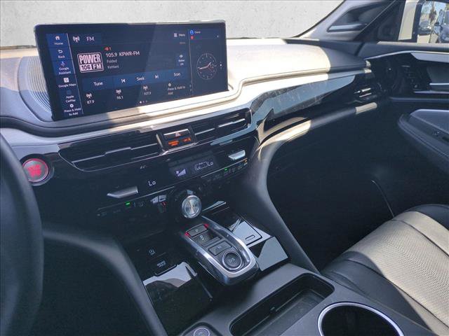 Used 2025 Acura MDX w/ Technology Package FWD image 15