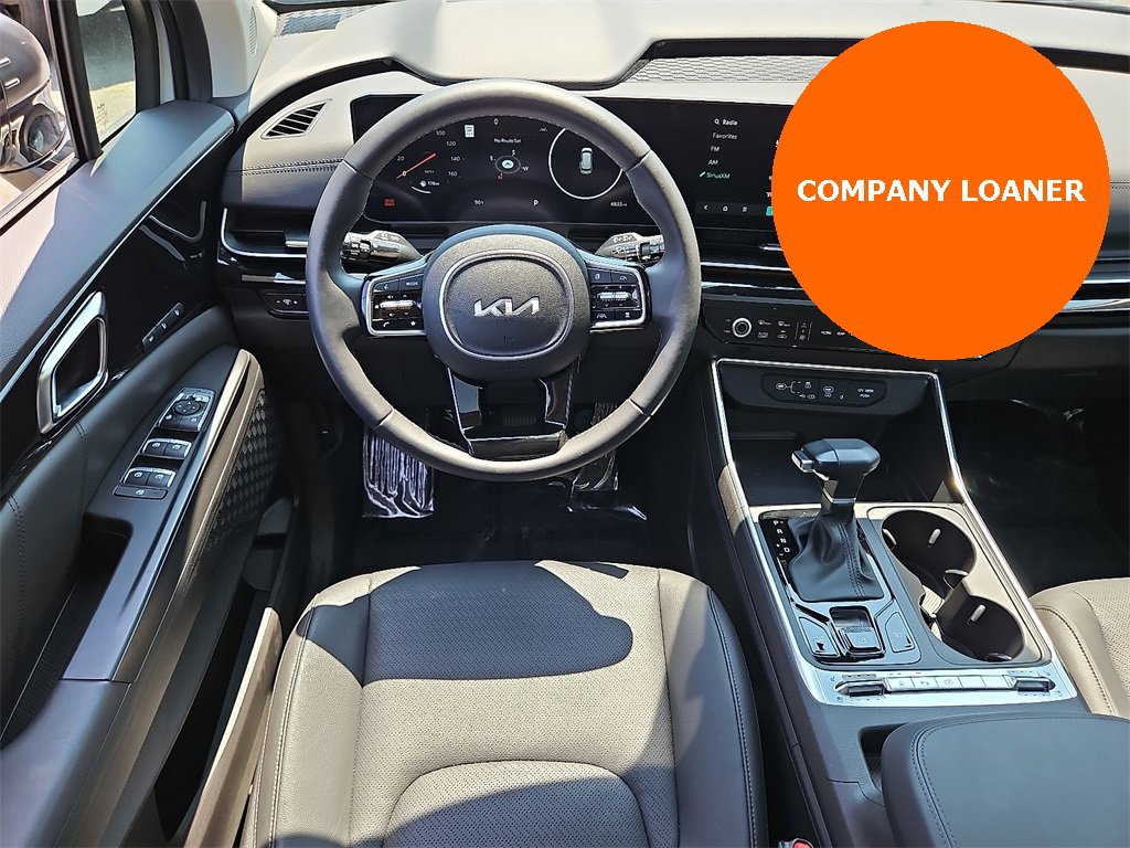 Used 2025 Kia Carnival SX Prestige image 10