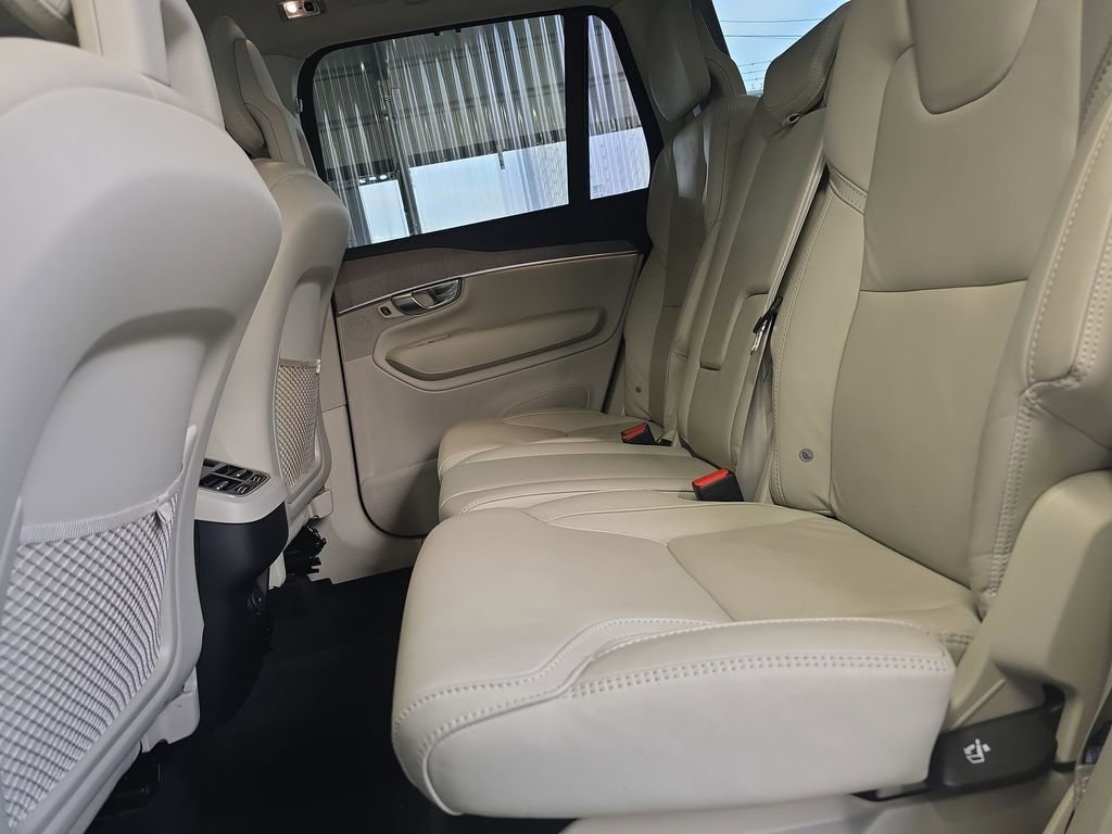 Used 2022 Volvo XC90 T6 Inscription w/ Advanced Package image 27