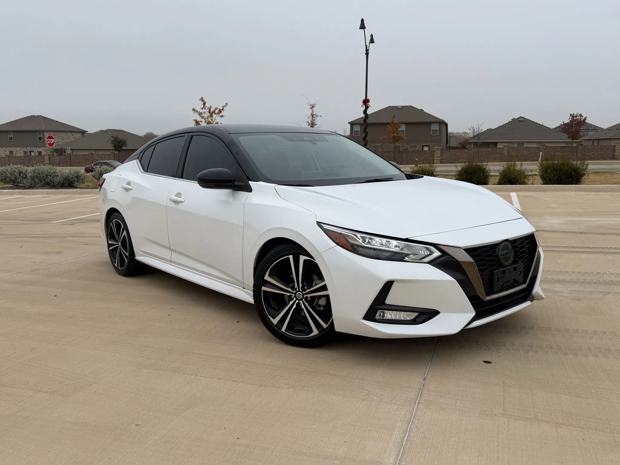 Used 2020 Nissan Sentra SR image 3