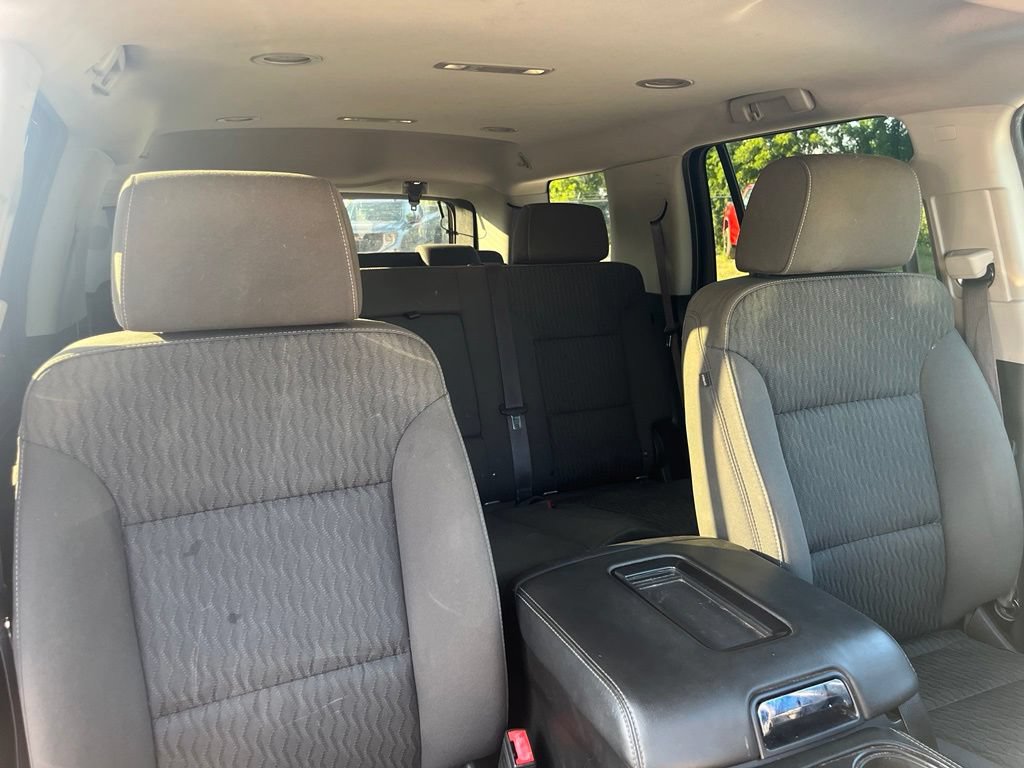 Used 2017 GMC Yukon SLE w/ SLE Value Package AWD/4WD image 38